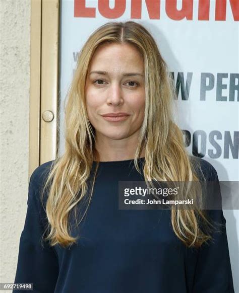 2,567 Piper Perabo Photos Stock Photos & High